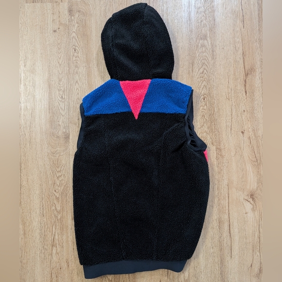 Nike Vest SKU1004 - Picture 3 of 5